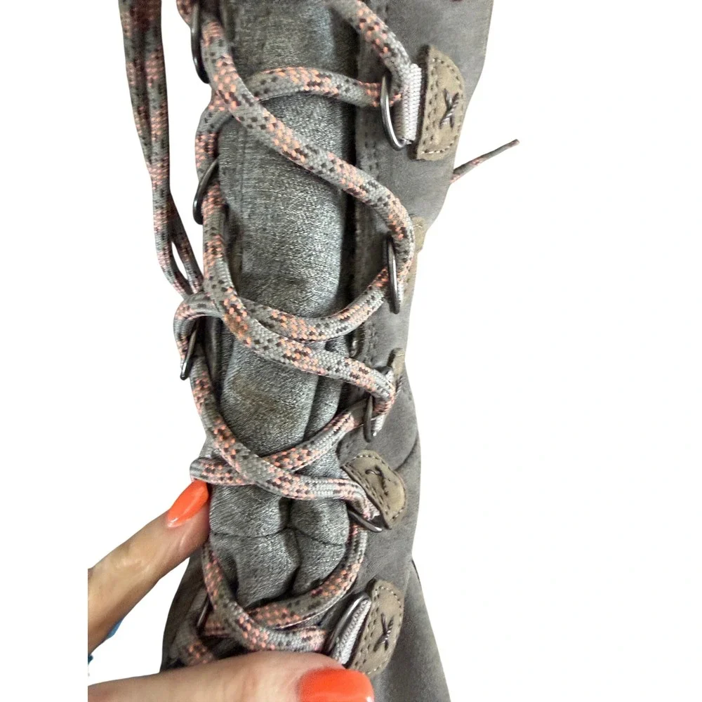 Clarks Womens Gray Suede Thinsulate‎ Ultra Waterproof Boots Faux Fur Size 7